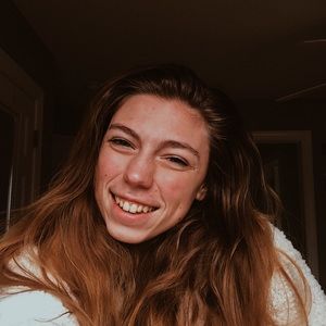 Meet your Posher, Caroline